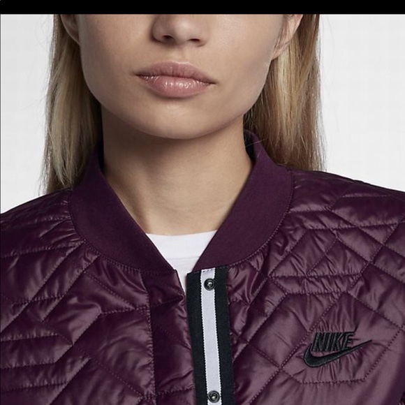 Women’s Nike Quilted Bomber Jacket - Picture 2 of 7